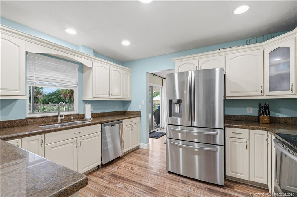 3525 Sw Racquet Club Way Property Photo 8