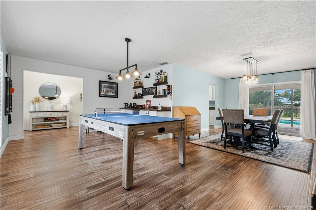 3525 Sw Racquet Club Way Property Photo 17