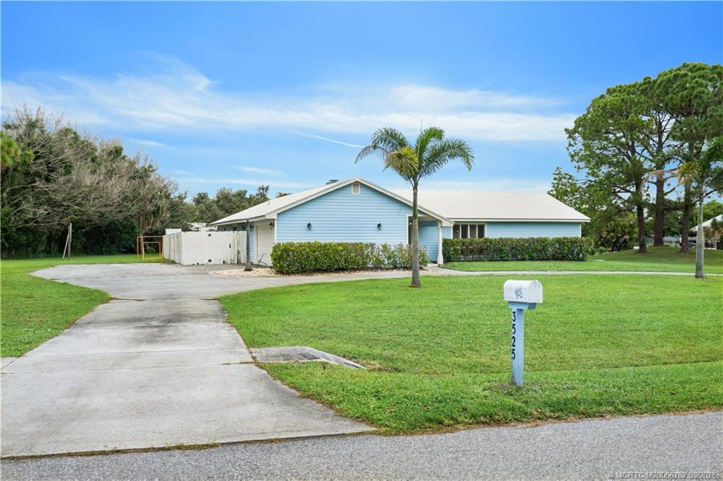 3525 Sw Racquet Club Way Property Photo 37