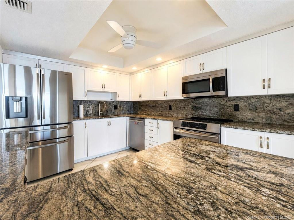 10410 S Ocean Drive 202 Property Photo 13