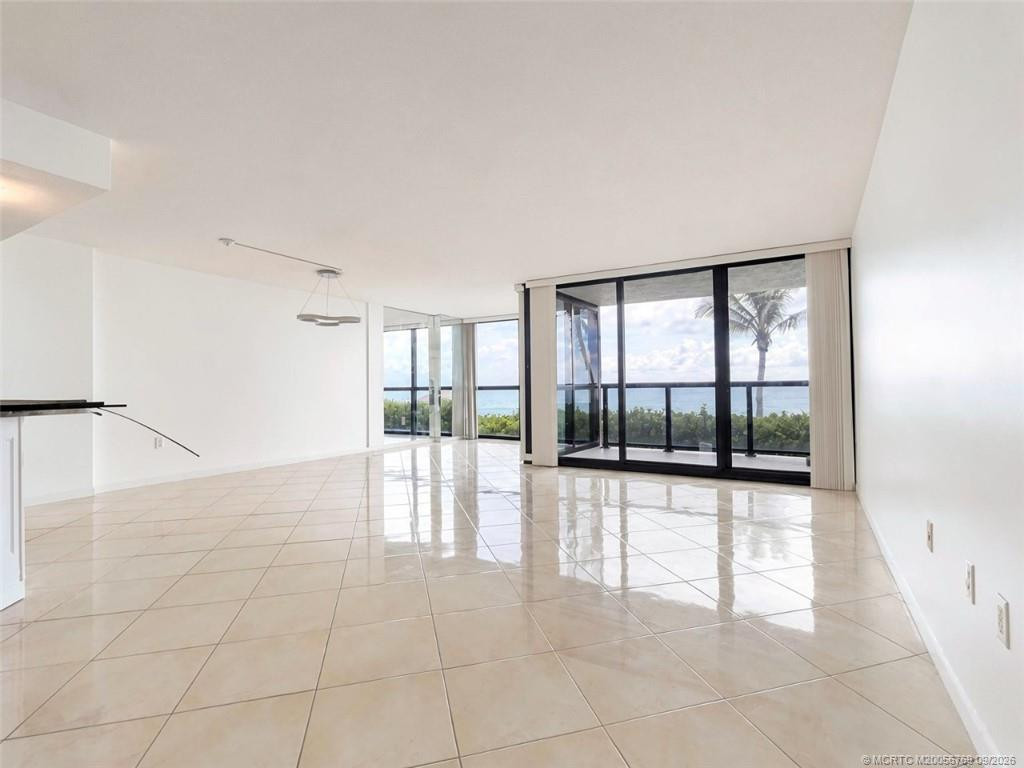 10410 S Ocean Drive 202 Property Photo 17