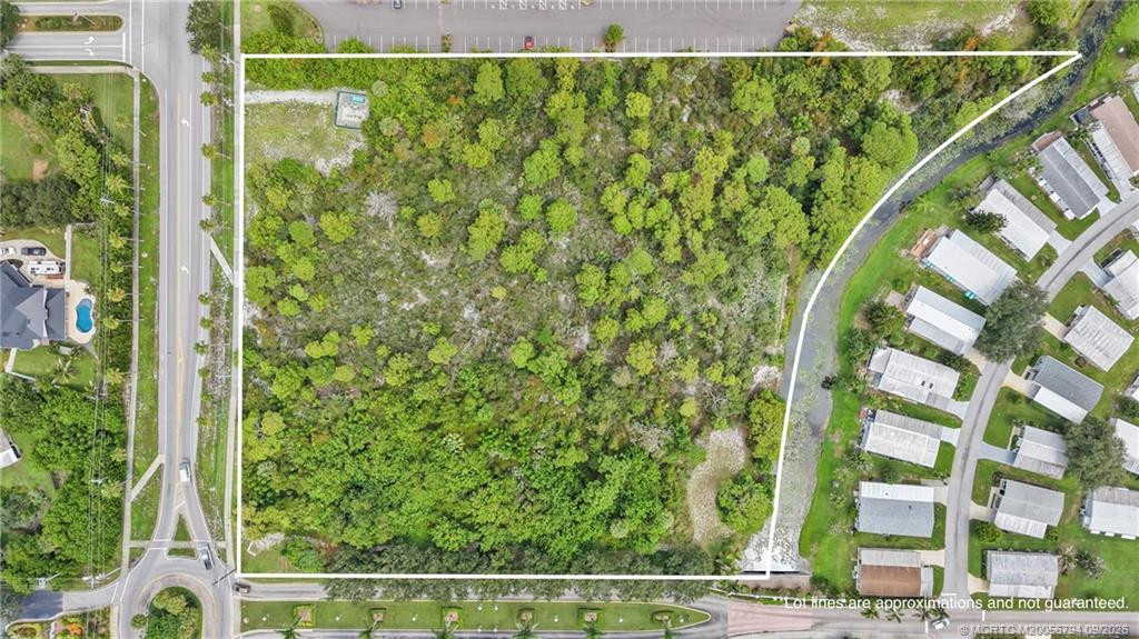 2201 Ne Savannah Road Property Photo 4