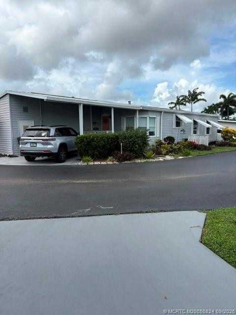 6055 Seashore Drive Property Photo 1