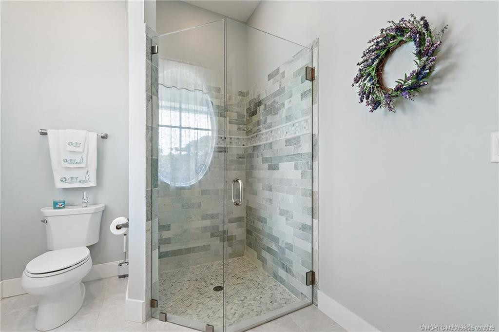 1109 Ne Bayside Place Property Photo 45