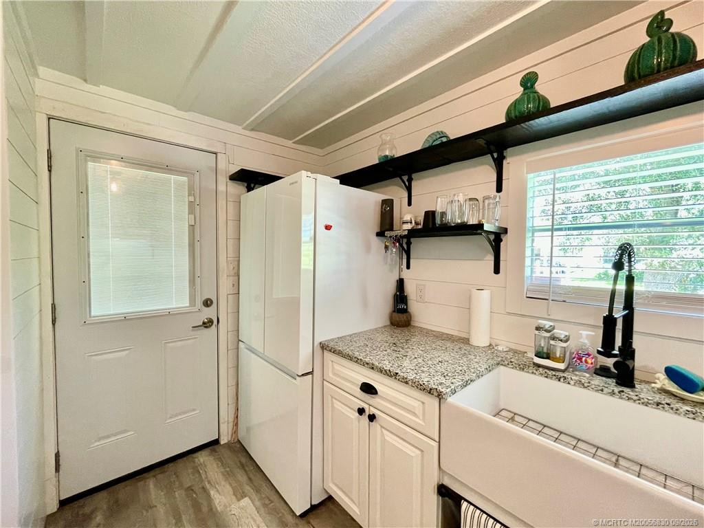 15948 Sw Indianwood Circle Property Photo 7