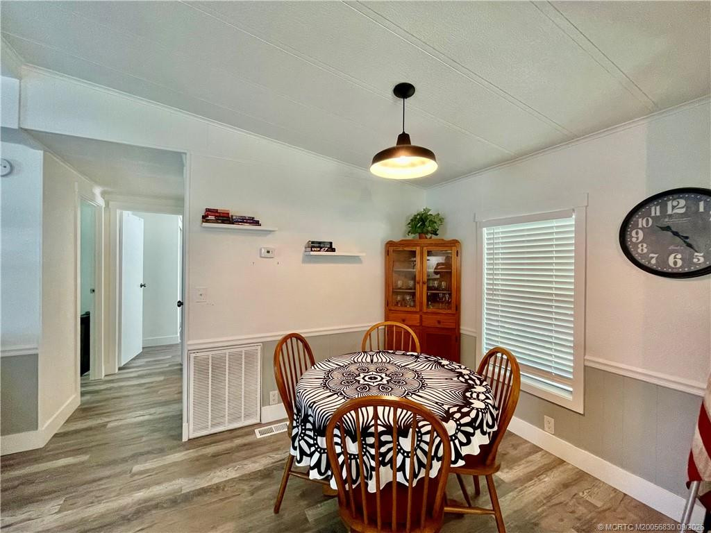 15948 Sw Indianwood Circle Property Photo 9