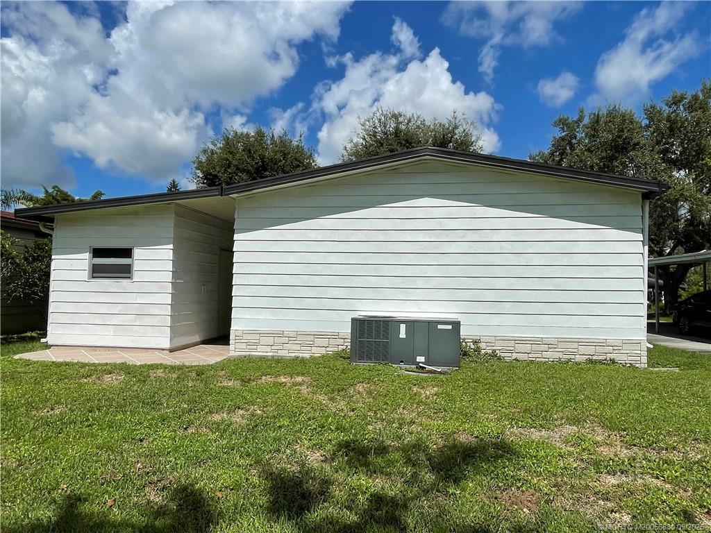 15948 Sw Indianwood Circle Property Photo 21