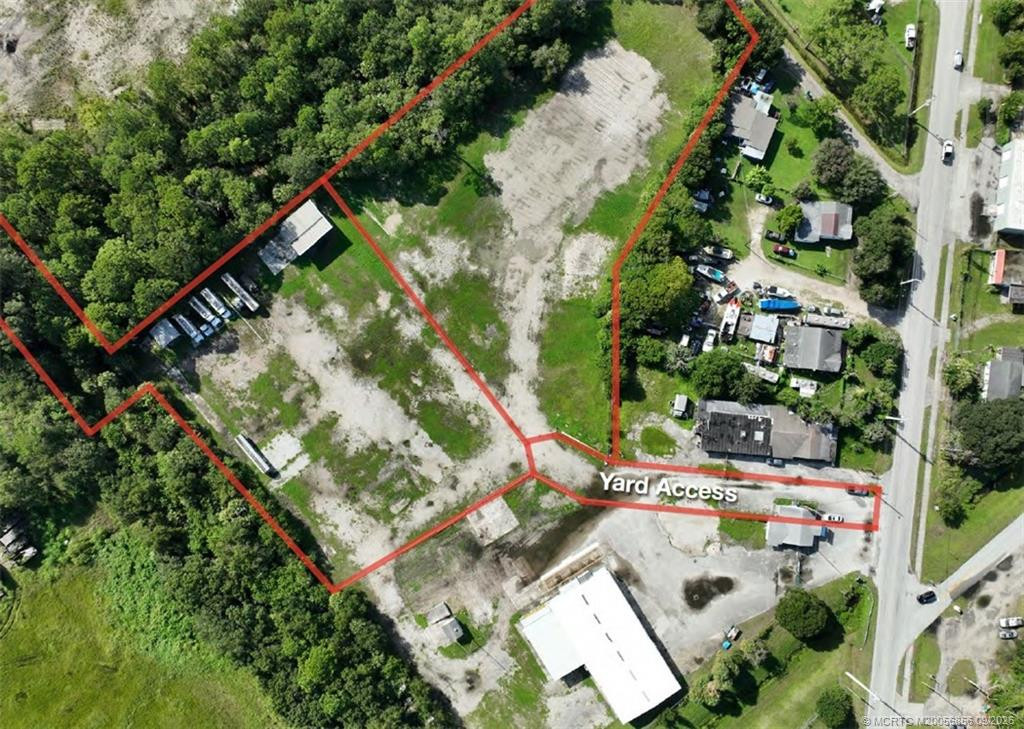 907 Angle Road Property Photo 4