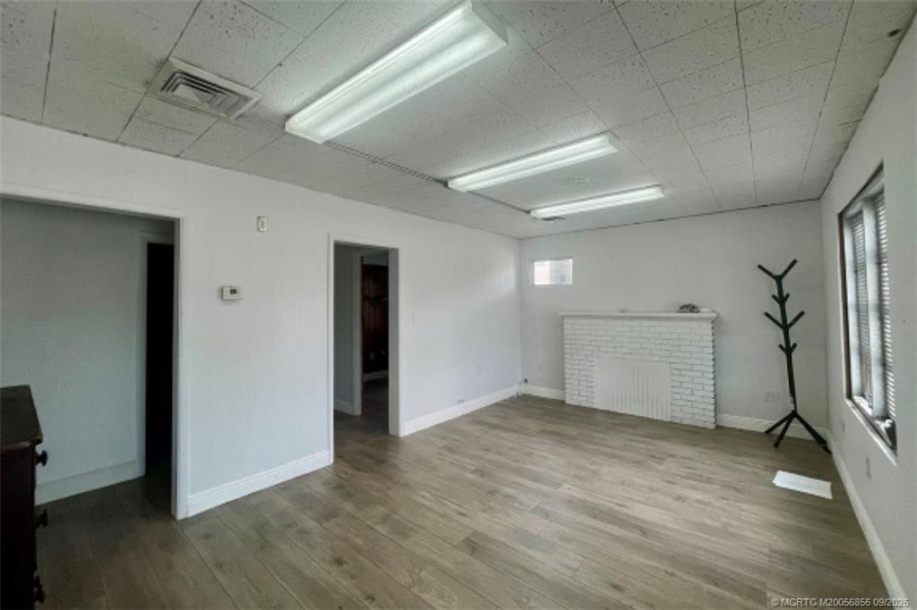 907 Angle Road Property Photo 7