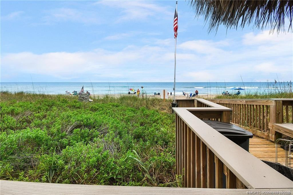 10200 S Ocean Drive 203 Property Photo 5