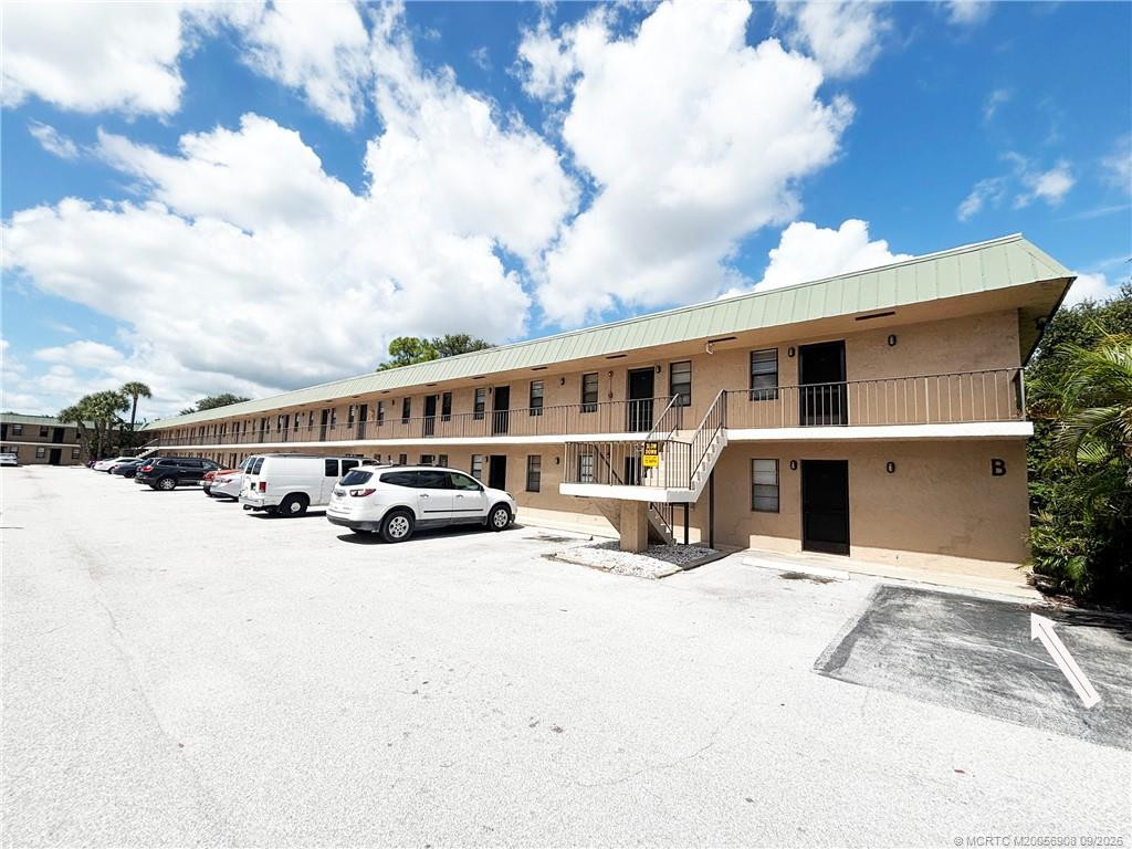 1041 SE Monterey Road 2-15