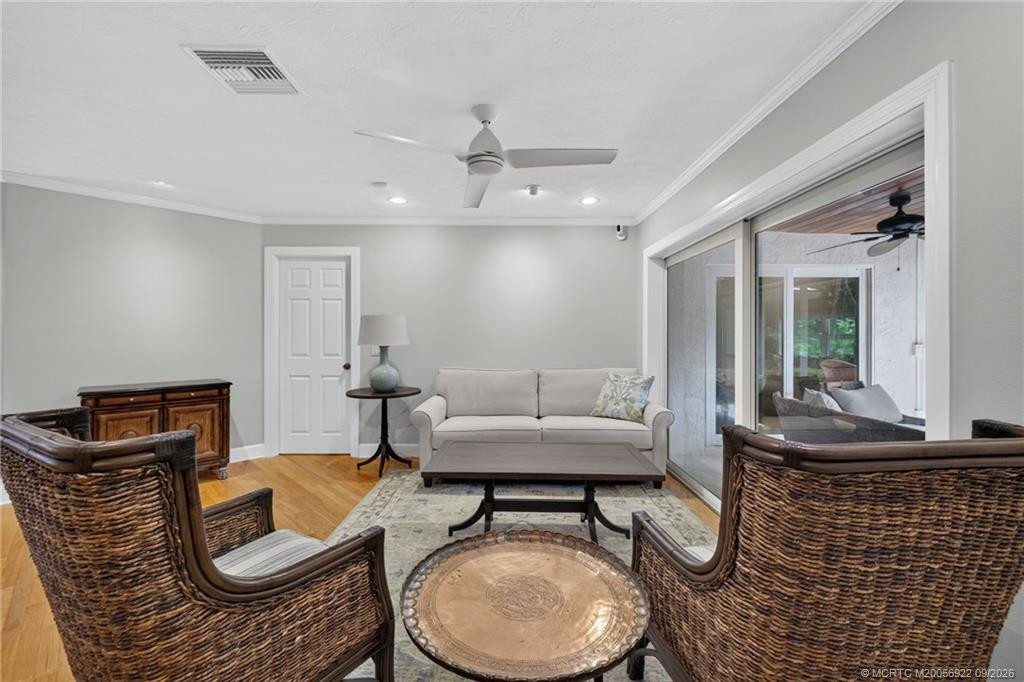 8 Admirals Walk Property Photo 5