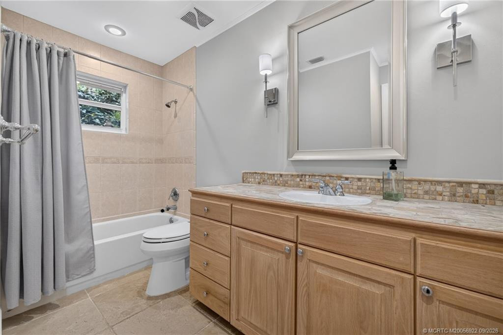 8 Admirals Walk Property Photo 22