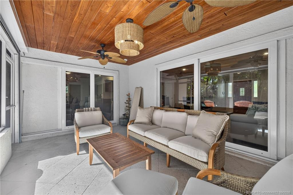 8 Admirals Walk Property Photo 25