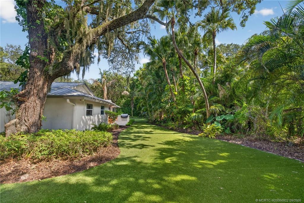 8 Admirals Walk Property Photo 28