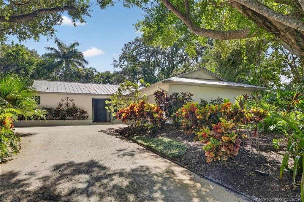 8 Admirals Walk Property Photo 31