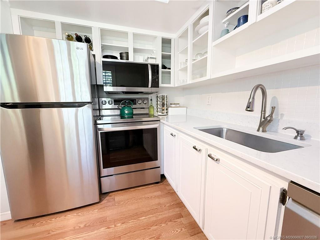 2929 Se Ocean Boulevard 137-1 Property Photo 3