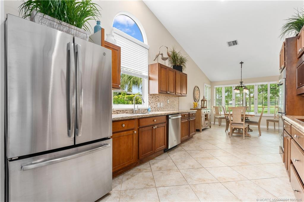 12813 Nw Cinnamon Way Property Photo 10