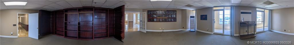 701 Nw Federal Highway 303 Full Floor Property Photo 2