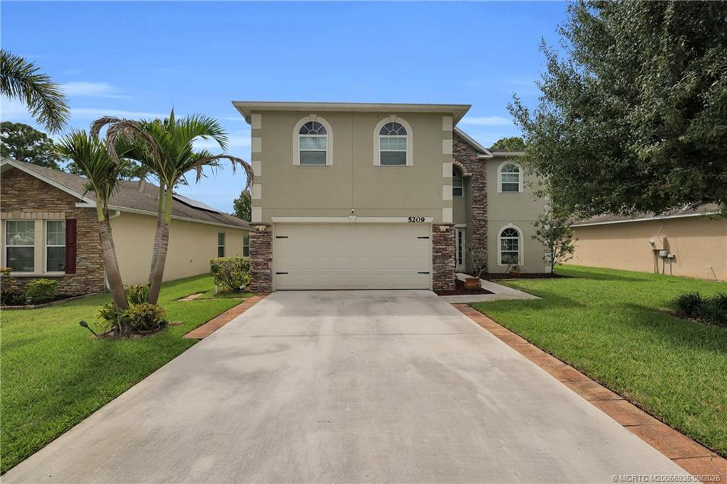 5209 NW Wisk Fern Circle NW