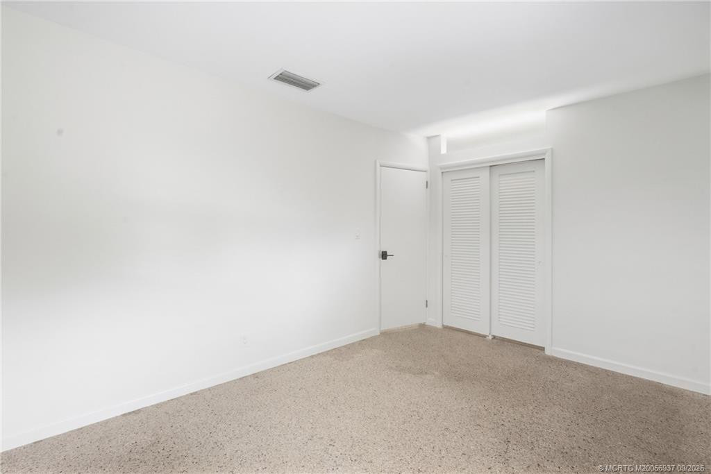807 Se Weir Street Property Photo 24
