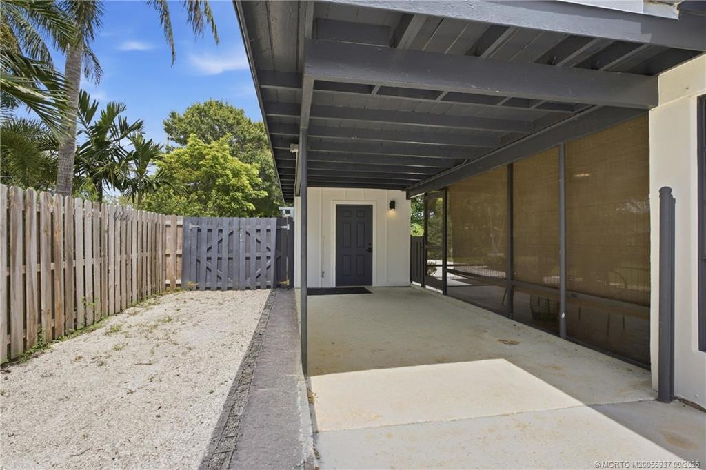 807 Se Weir Street Property Photo 37