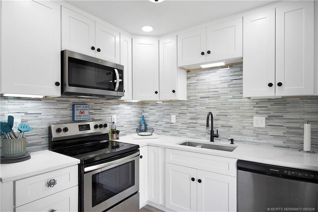 87 S Las Olas Drive Property Photo 4