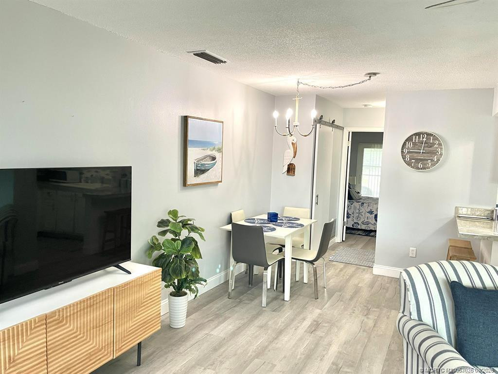 2929 Se Ocean Boulevard J8 Property Photo 5