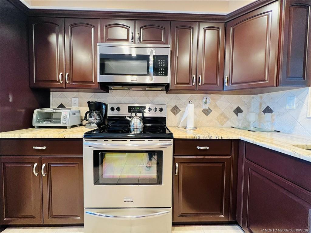 9400 S Ocean Drive 201b Property Photo 7