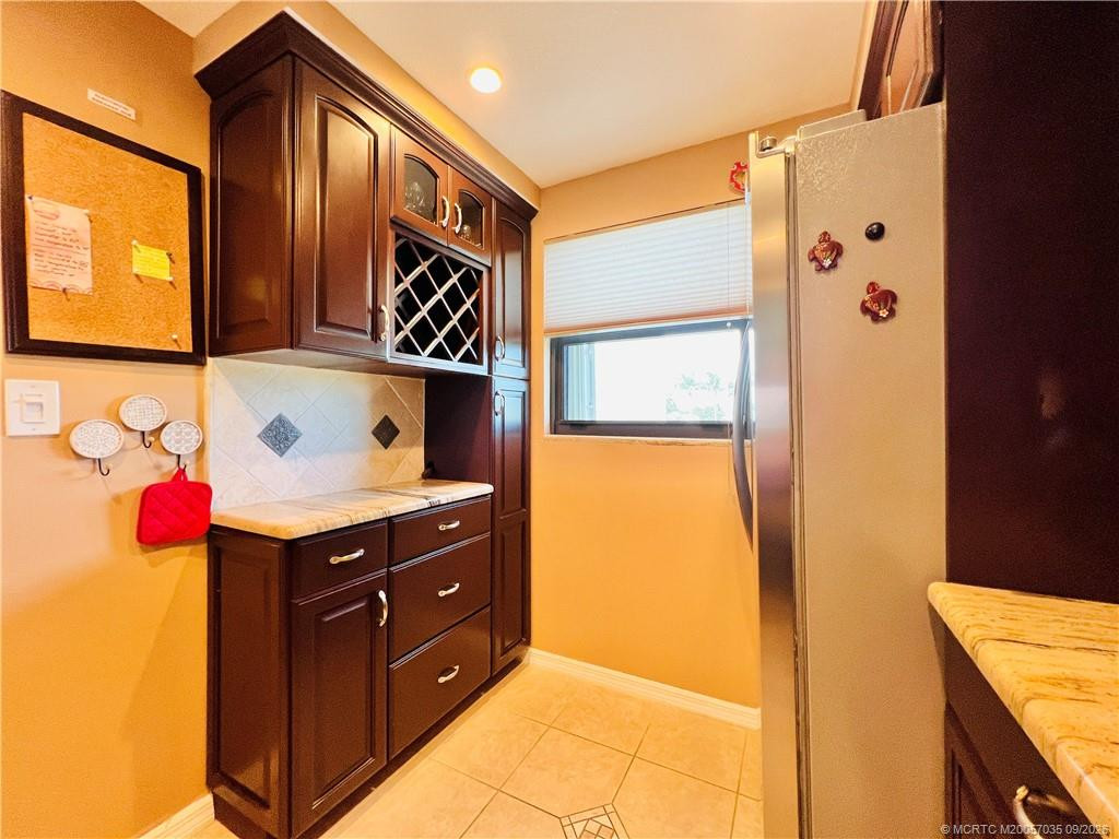 9400 S Ocean Drive 201b Property Photo 9