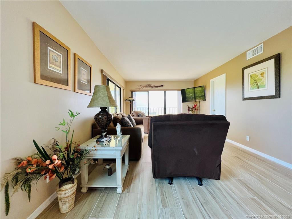 9400 S Ocean Drive 201b Property Photo 18