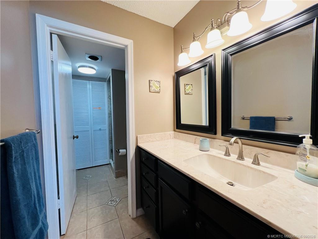 9400 S Ocean Drive 201b Property Photo 35