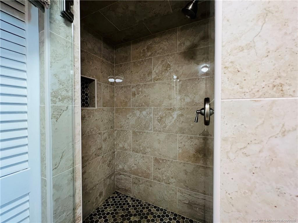 9400 S Ocean Drive 201b Property Photo 38