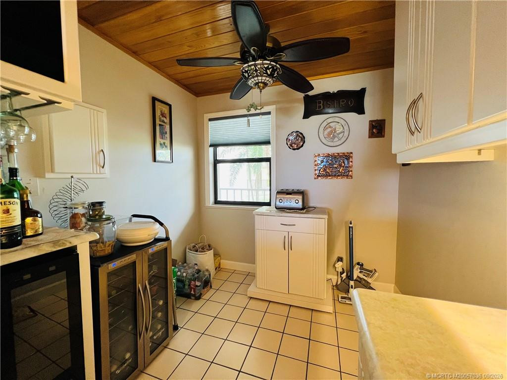 10044 S Ocean Drive 206 Property Photo 10