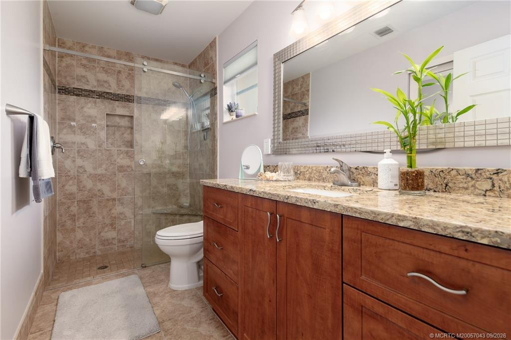 1499 Sw Greens Pointe Way Property Photo 5