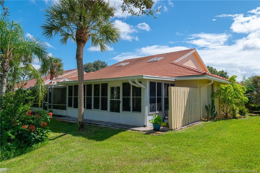 1499 Sw Greens Pointe Way Property Photo 7