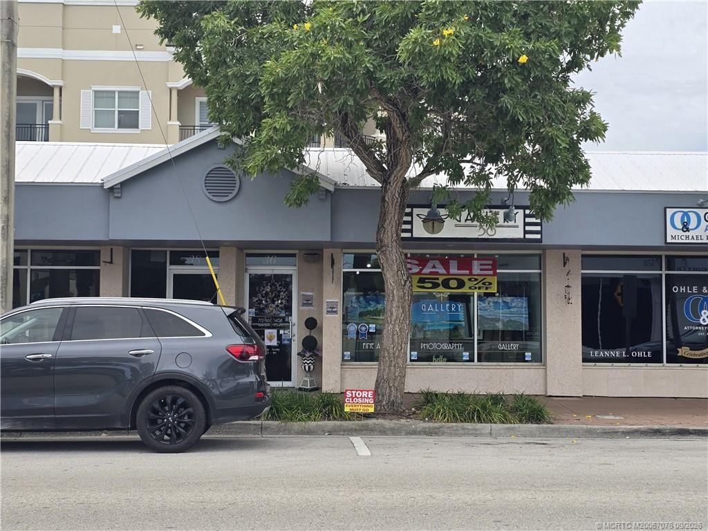 36 Se Ocean Boulevard Property Photo 1