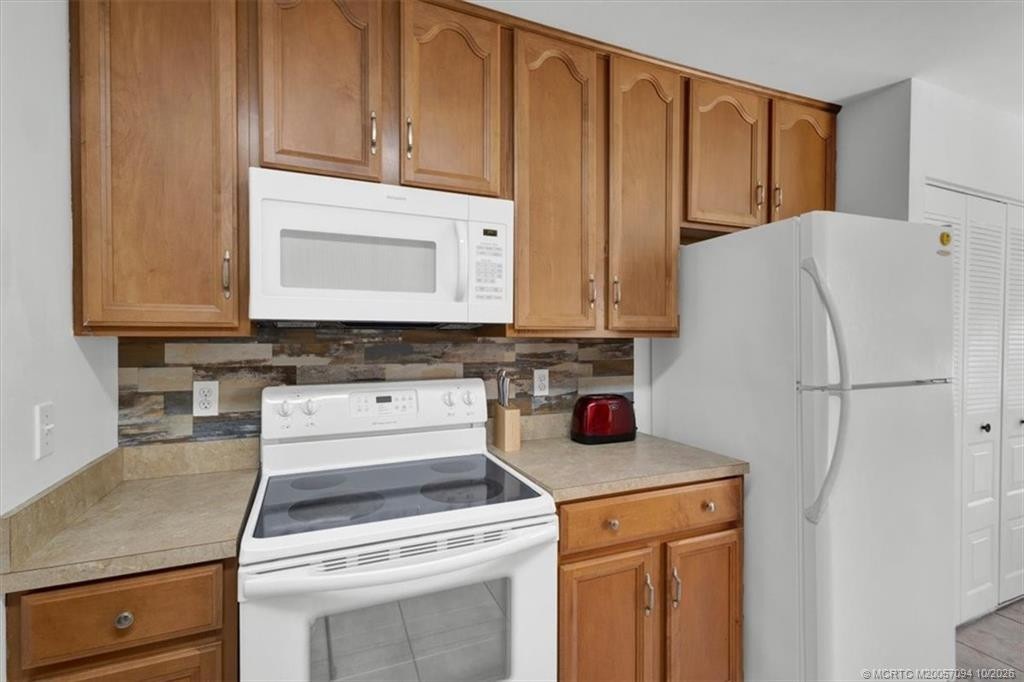 3303 Se Sandpiper Circle Property Photo 11