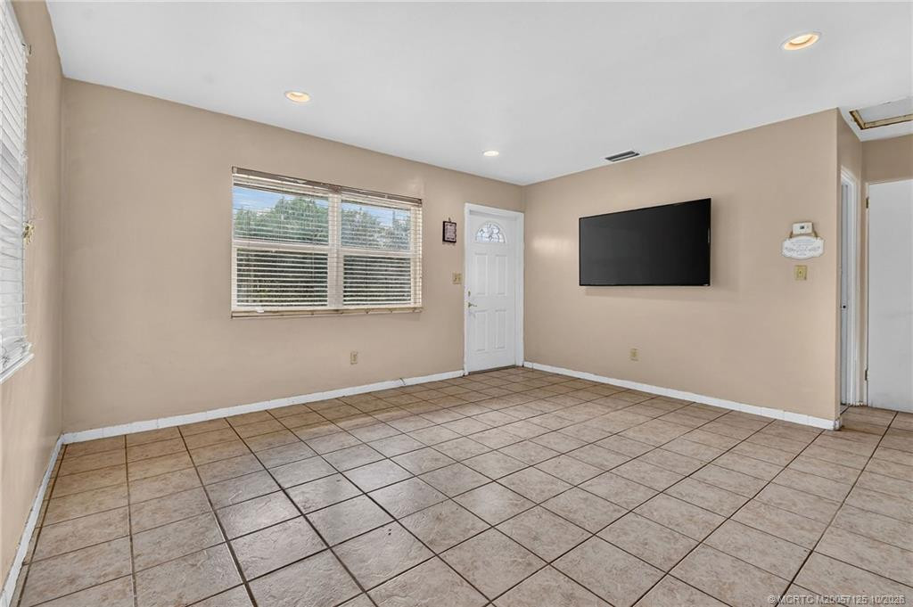 8331 Se Lundy Street Property Photo 8