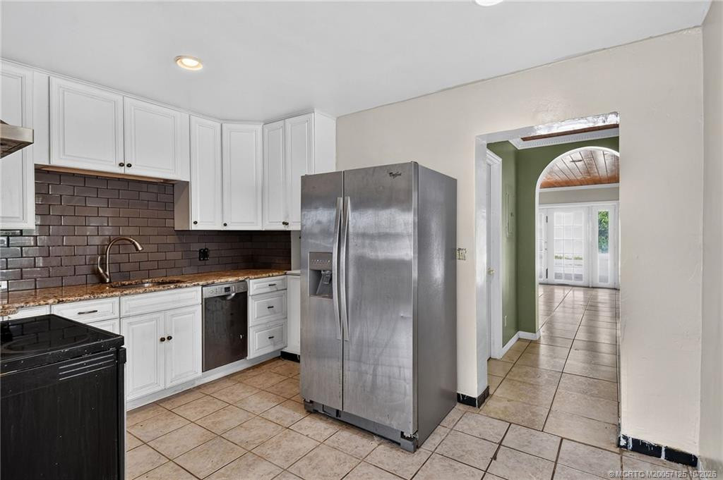 8331 Se Lundy Street Property Photo 10