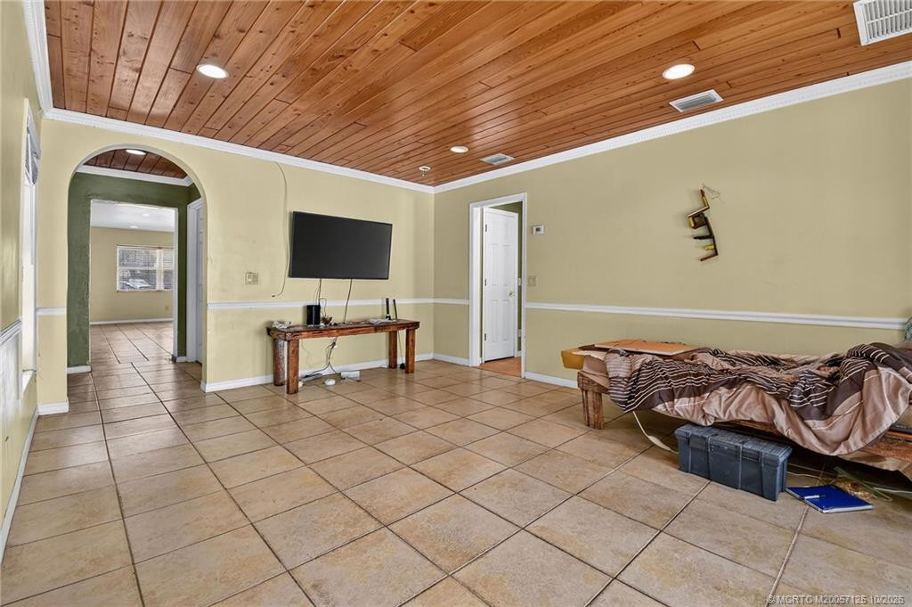 8331 Se Lundy Street Property Photo 17