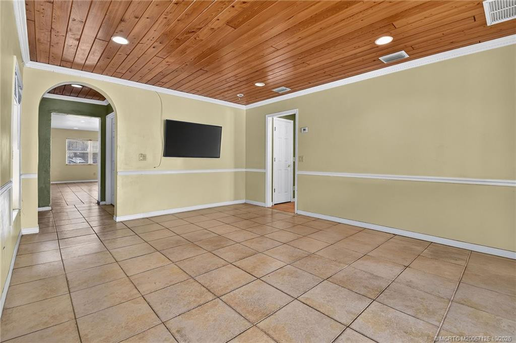 8331 Se Lundy Street Property Photo 18