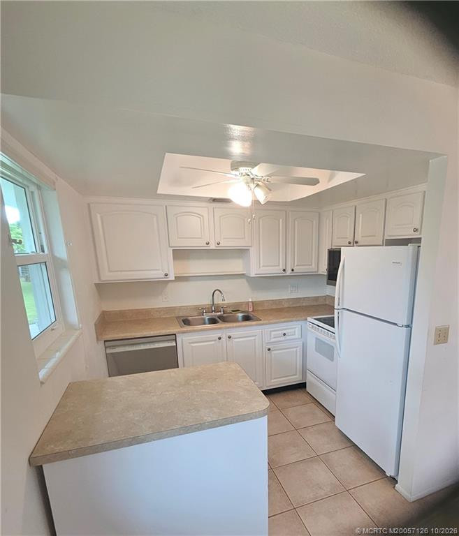 2929 Se Ocean Boulevard Un10 Property Photo 4