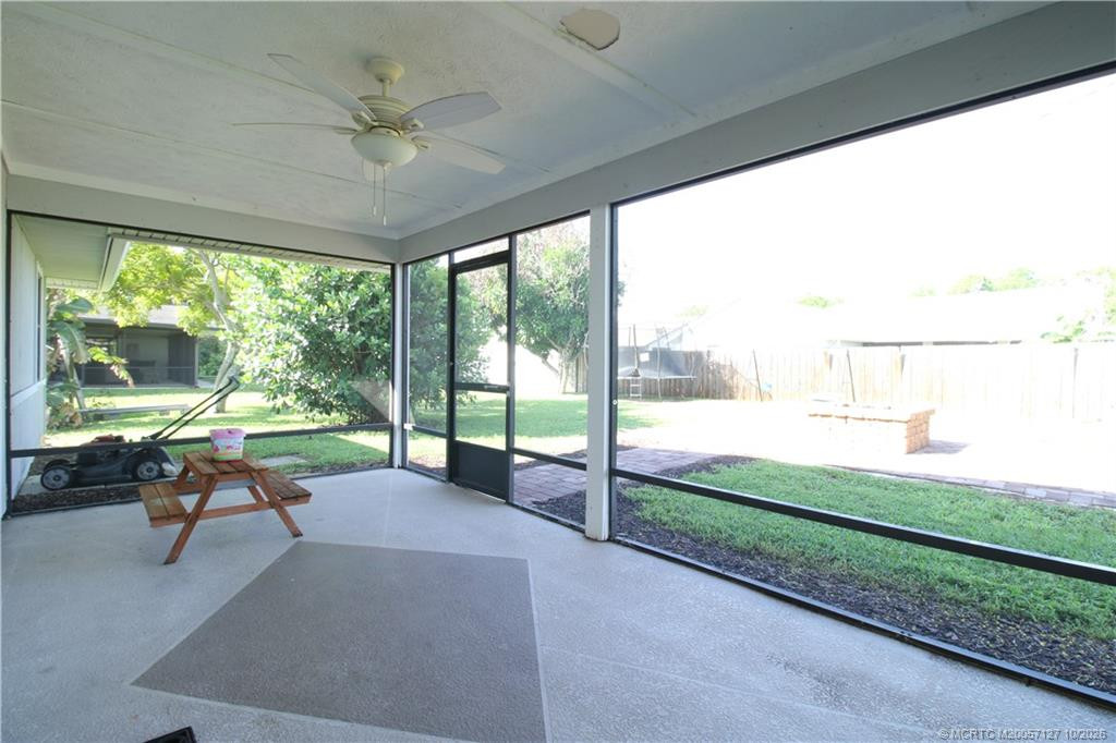 4586 Sw Calloway Street Property Photo 2