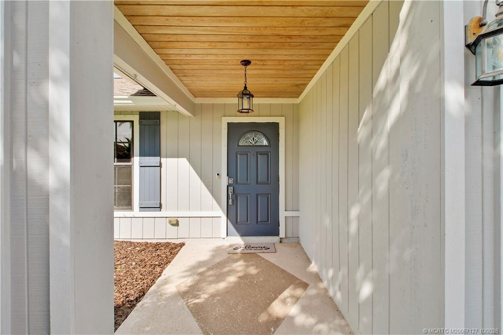 4586 Sw Calloway Street Property Photo 3