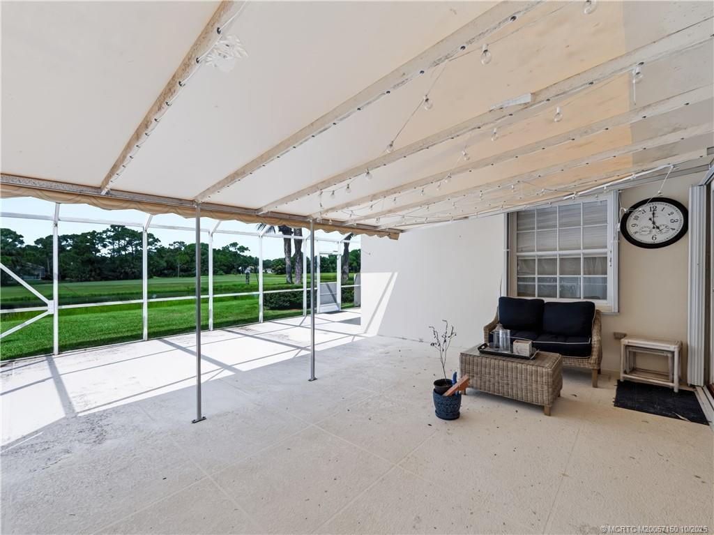 8284 Se Double Tree Drive Property Photo 18