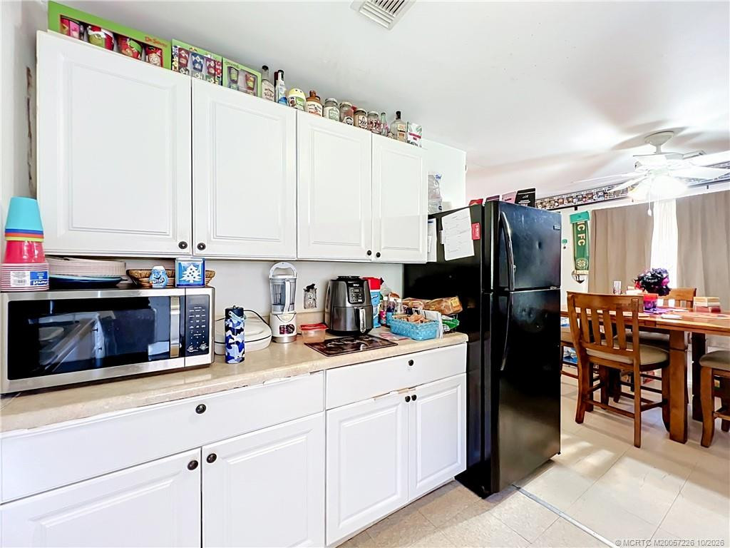 4823 Sears Street Property Photo 7
