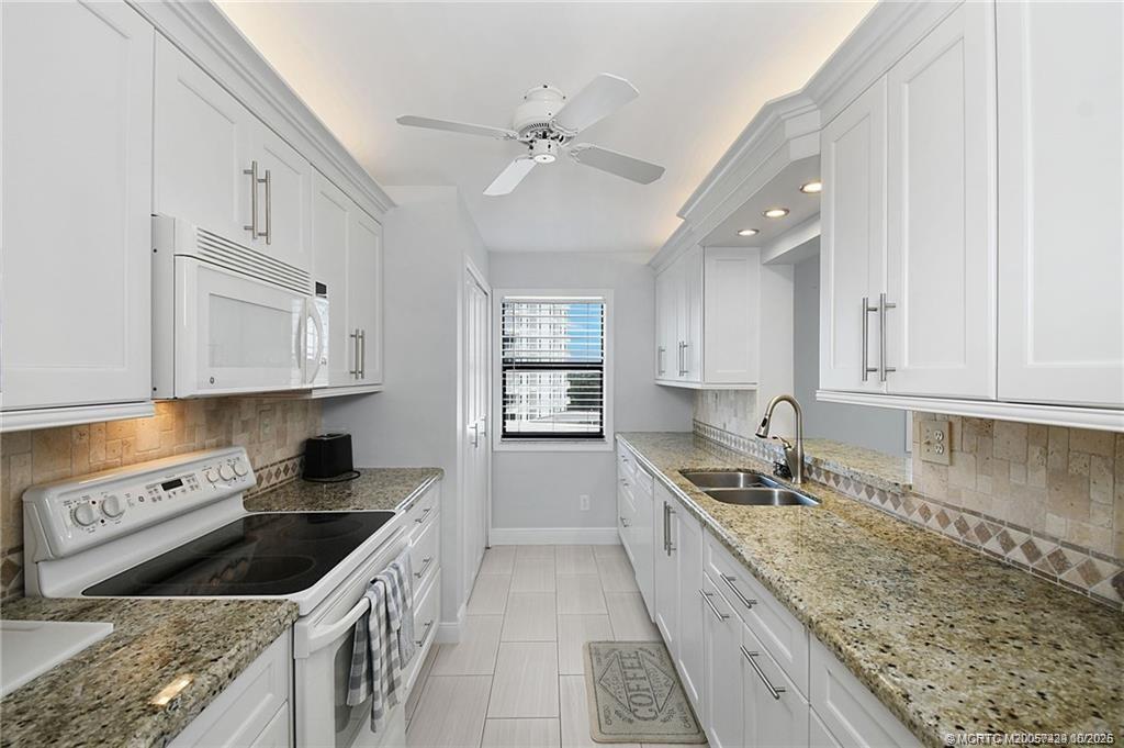10044 S Ocean Drive 508 Property Photo 12