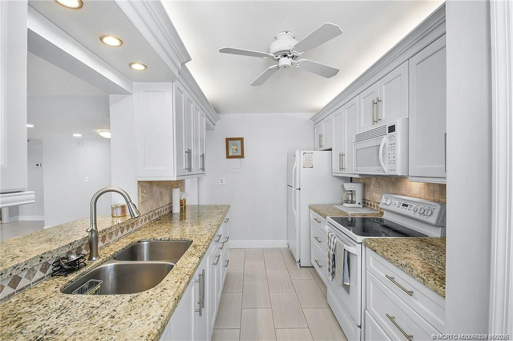 10044 S Ocean Drive 508 Property Photo 13