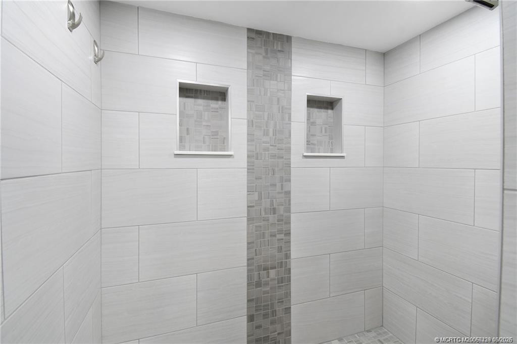 10044 S Ocean Drive 508 Property Photo 26
